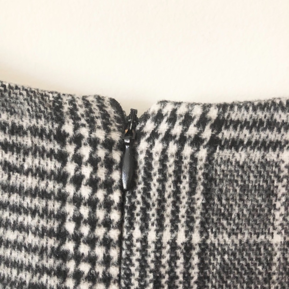 Plaid Dress - Picture 4 of 5